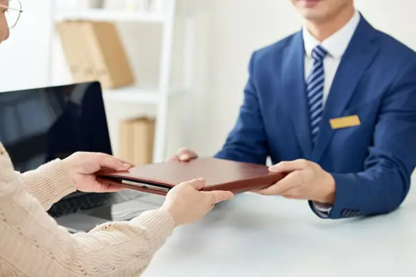 有含义的念旧女孩